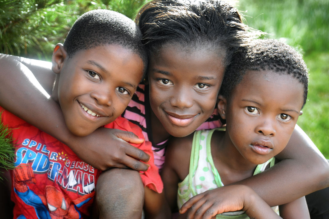 Many children many blessings. Картинки людей Лесото. Lesotho Promise.