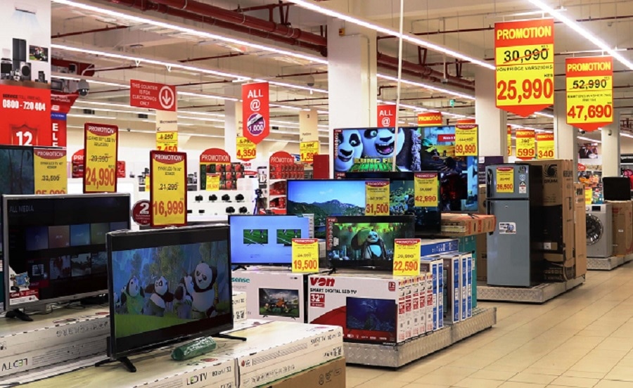  Carrefour  stores remodelled to meet global standards 