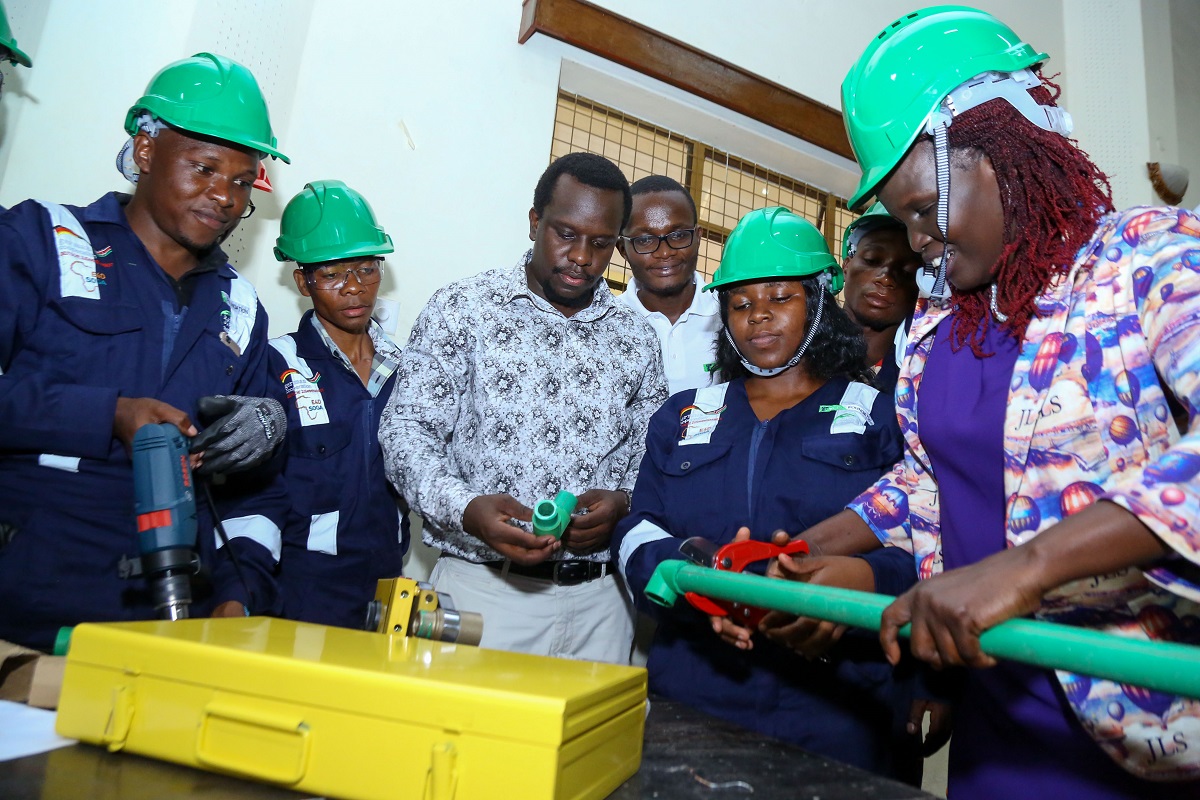 Mombasa Trainees Receive Tools to Start Construction Microenterprises