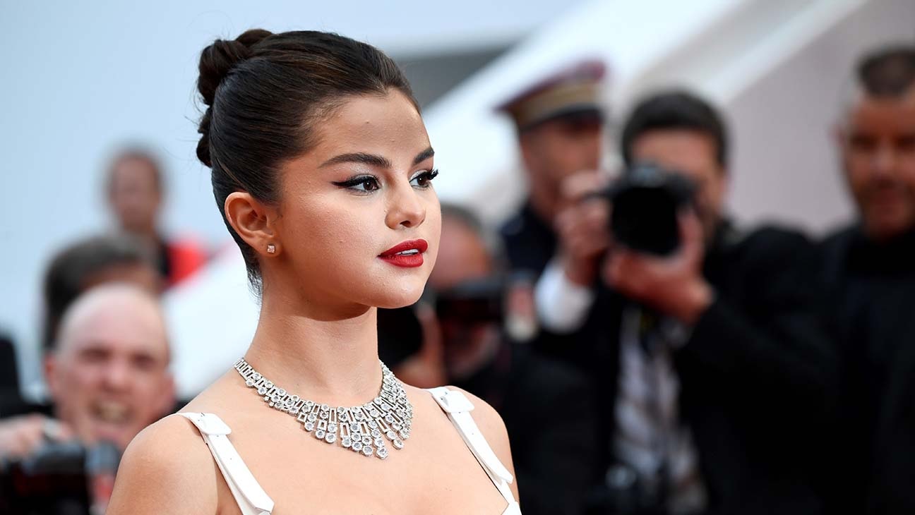 American artist, Selena Gomez, was in Kenya towards the end of last year. She has challenged President Kenyatta to honour the promises he made during the Global Festival in South Africa in 2018. www.businesstoday.co.ke