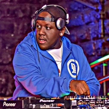 DJ Joe Mfalme at work.