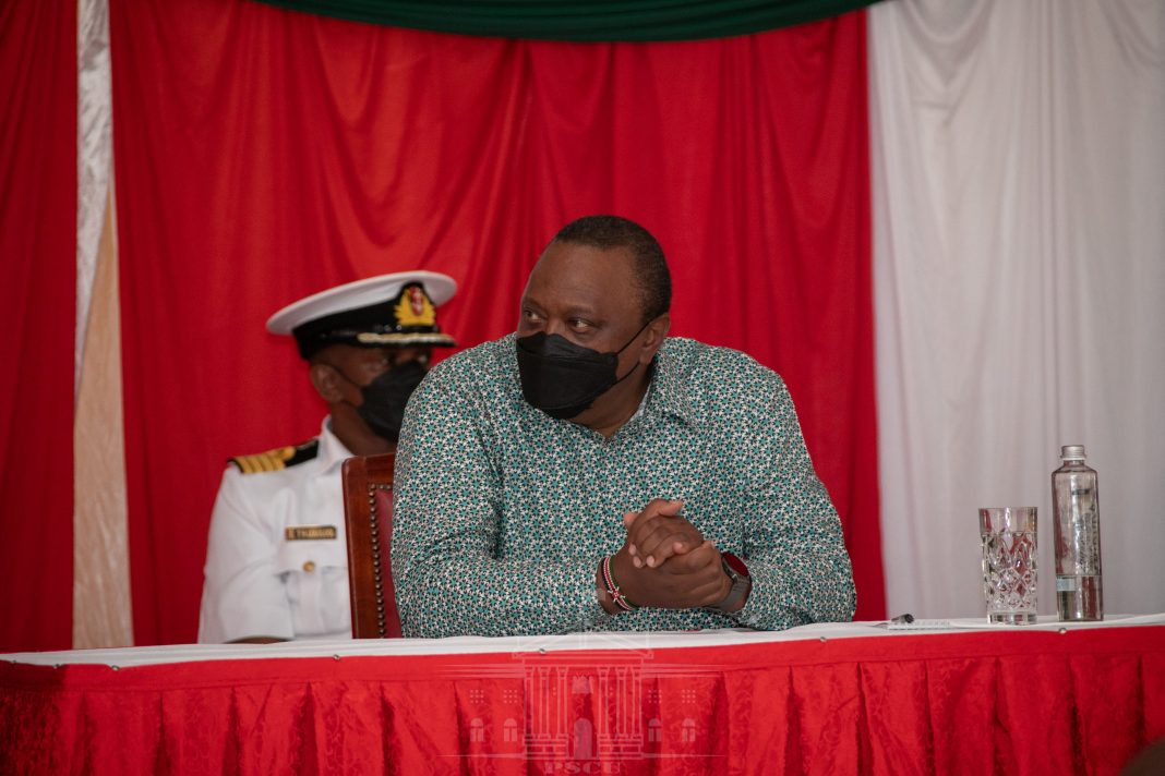 President Uhuru Kenyatta during a meeting with Kirinya ga County leaders at Sagana State Lodge, Nyeri on October 18. Mashujaa Day celebrations are set for Kirinyaga this year. [Photo/ @StateHouseKenya]