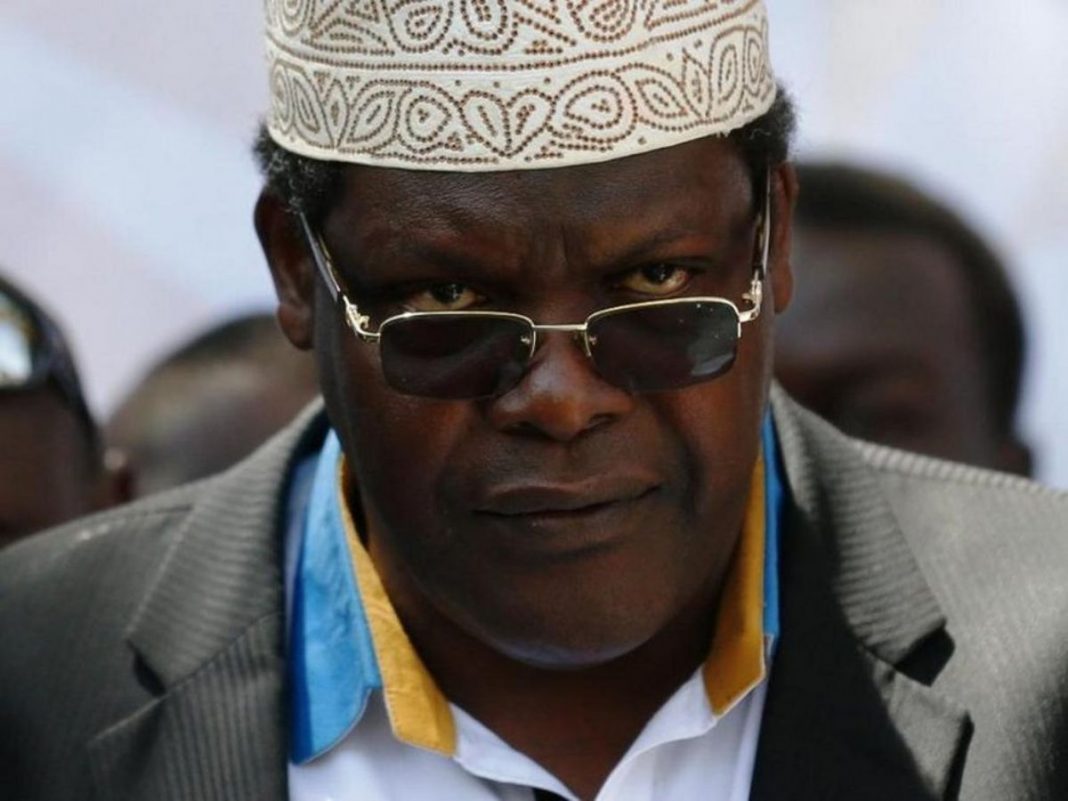 Miguna Miguna is expected to make another attempt to return to Kenya on November 16 from Canada, this time accompanied by former Chief Justice Willy Mutunga. [Photo/ Courtesy]