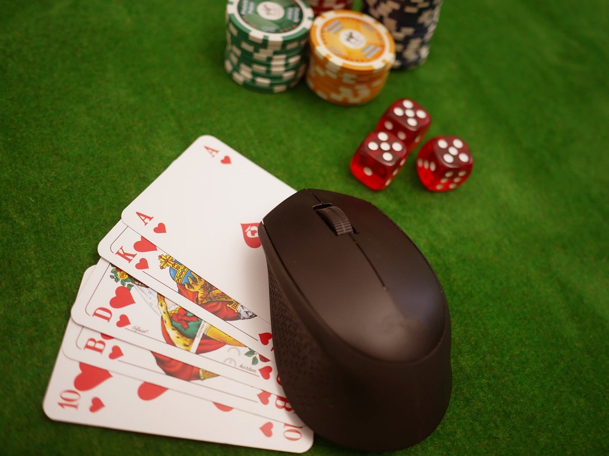 best casino game to win money and Mathematics: Analyzing the Numbers