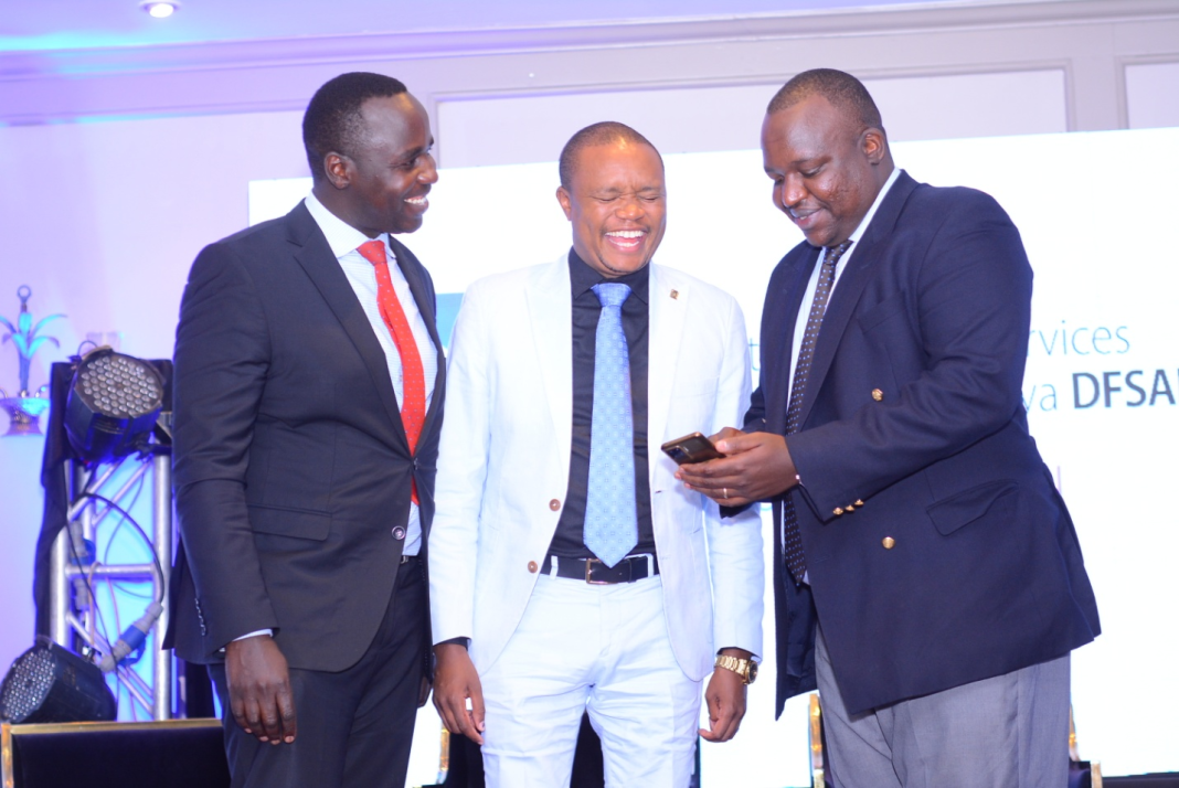 R-L: Digital Financial Services Association of Kenya (DFSAK) chairman Kevin Mutiso, Parliamentary Committee on Finance and Planning chairman Hon. Francis Kimani Kuria during the rebrand and inauguration of the DFSAK board. Digital credit providers have disbursed Ksh 500 billion in mobile loans to small businesses and households over the last eight years.