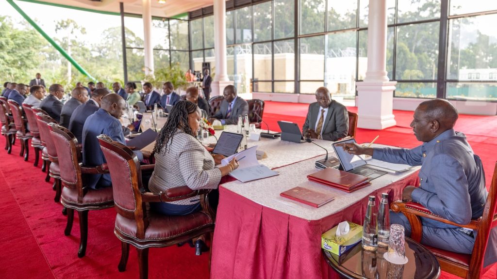 President Wi*liam Ruto chairs the Cabinet at State House, Nairobi.