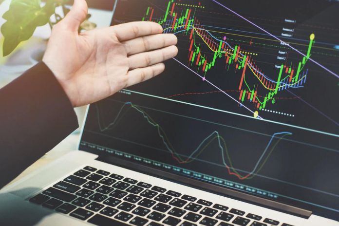 How to Analyze Market Trends - 696 X 464