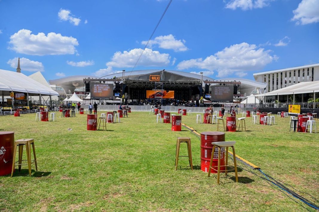 Lauryn Hill at John Walker Town event set up