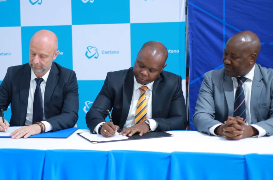 Picture 1: Aurelien Glay, Caetano Kenya (left), Managing Director and Eric Wambua (centre), SBM Bank Kenya , Corporate and Institutional Banking Director sign the partnership agreement. Looking on is Dennis Nyakundi (right), SBM Bank Kenya, Head of Trade Finance and Transactional Banking