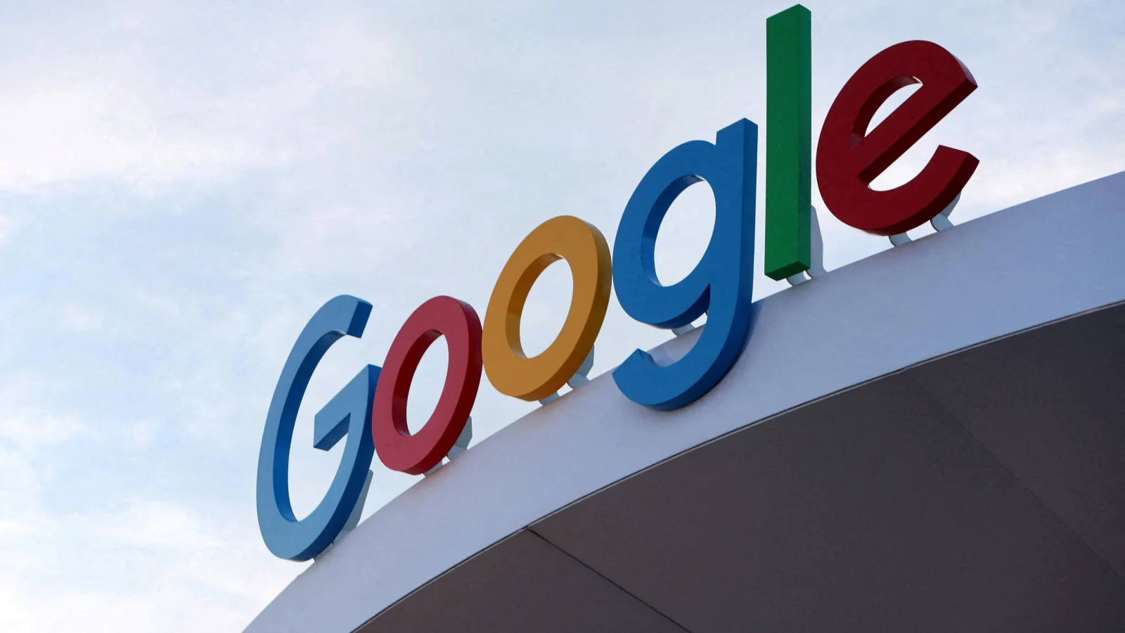 Google has said users will no longer be able to apply specific Gmail features to third-party accounts.