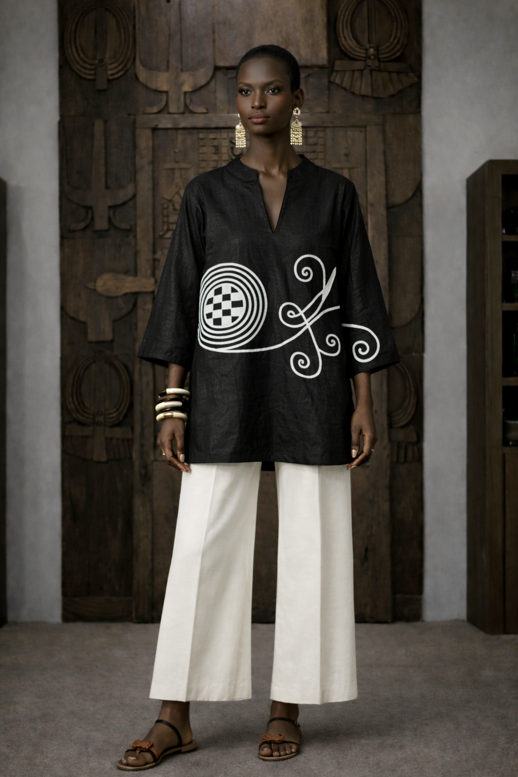 Amina HAUSA EMBROIDERED TUNIC Main FRONTmodel